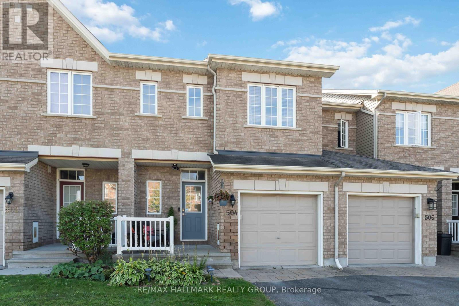 504 Salzburg Dr, Ottawa, ON K4A 0C6