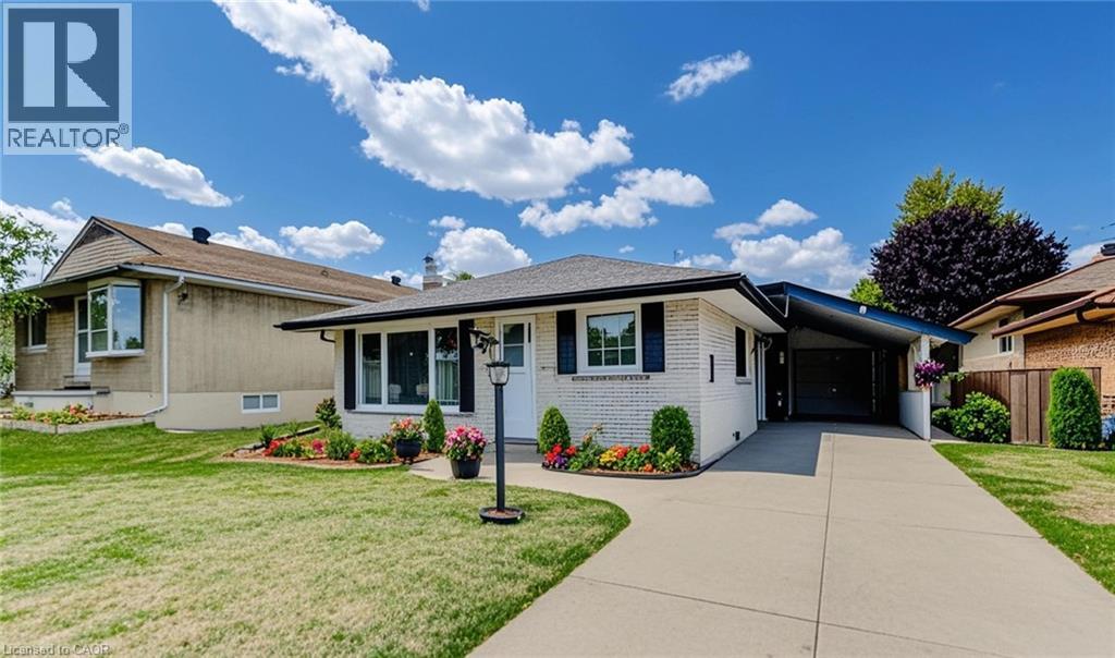 41 Weichel St, Kitchener, ON N2M 2A7