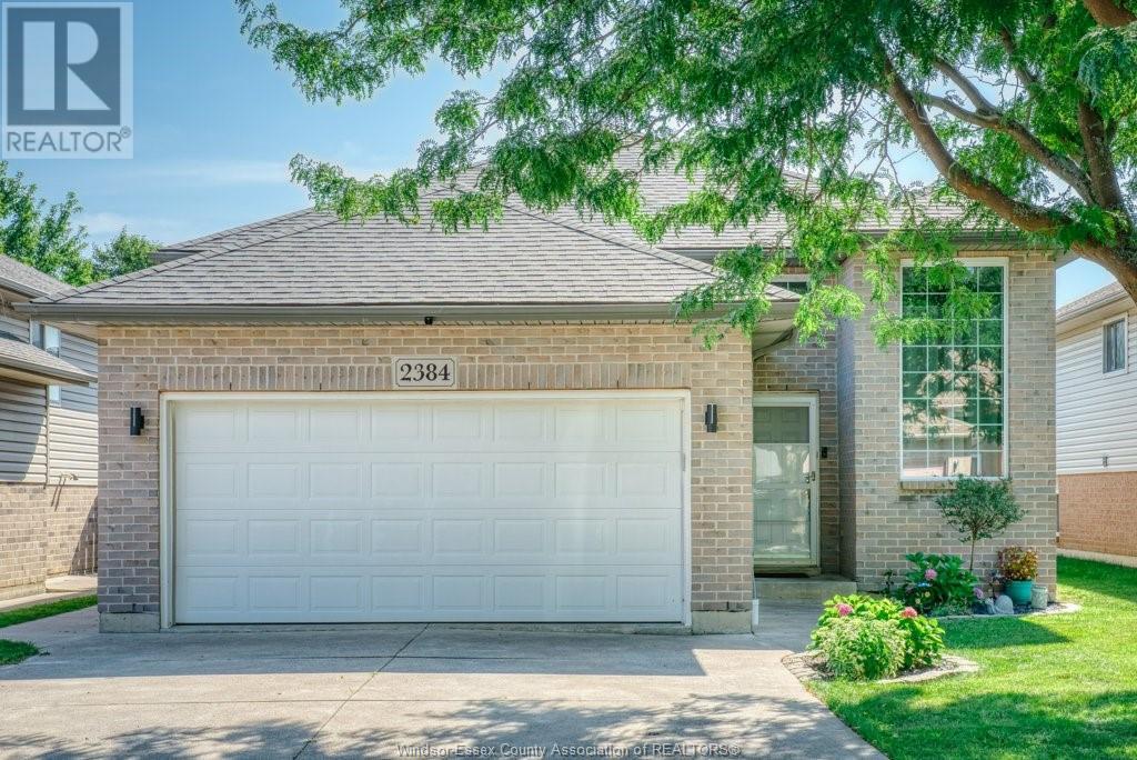 2384 Radcliff Ave, Windsor, ON N8P 1V5