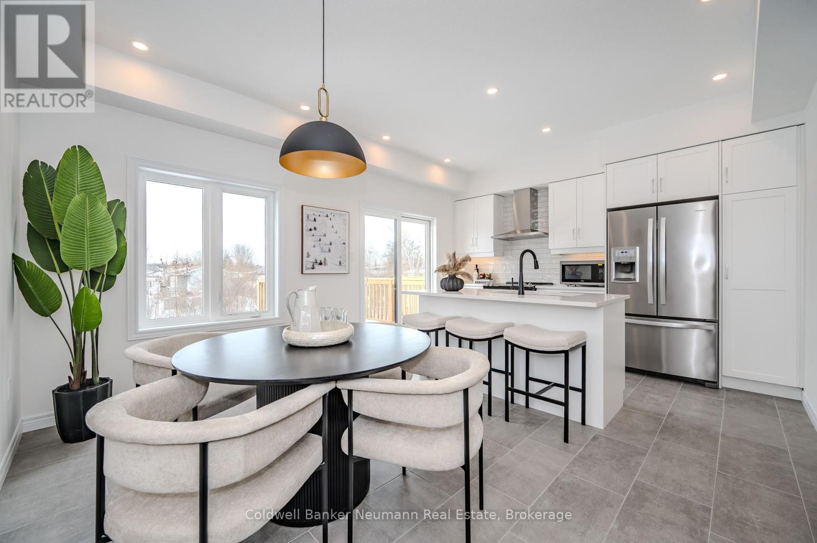 8 Sora Ln, Guelph Grange Road, ON N1E 0T4