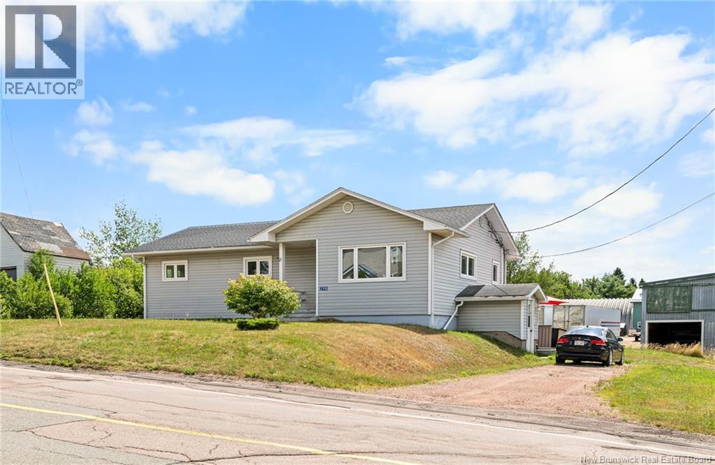 298 Saint Thomas, Memramcook, NB E4K 3E2