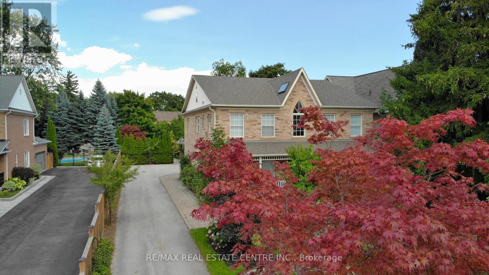 6901 Early Settler Row, Mississauga, ON L5W 1C6