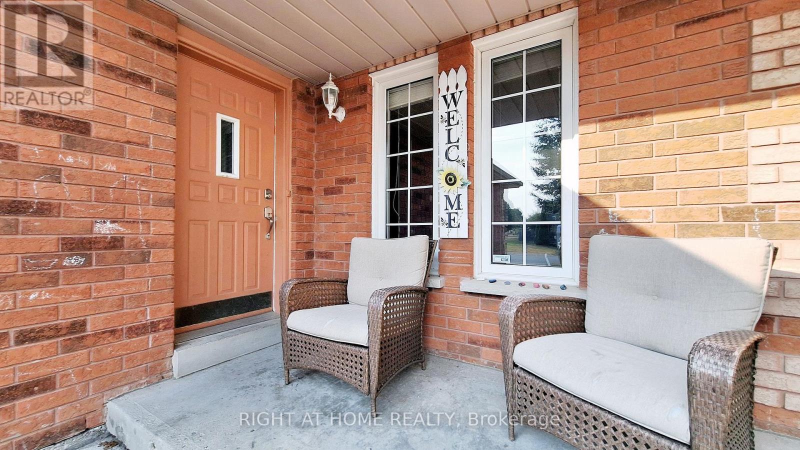 99 Widgeon St, Barrie, ON L4N 8W3