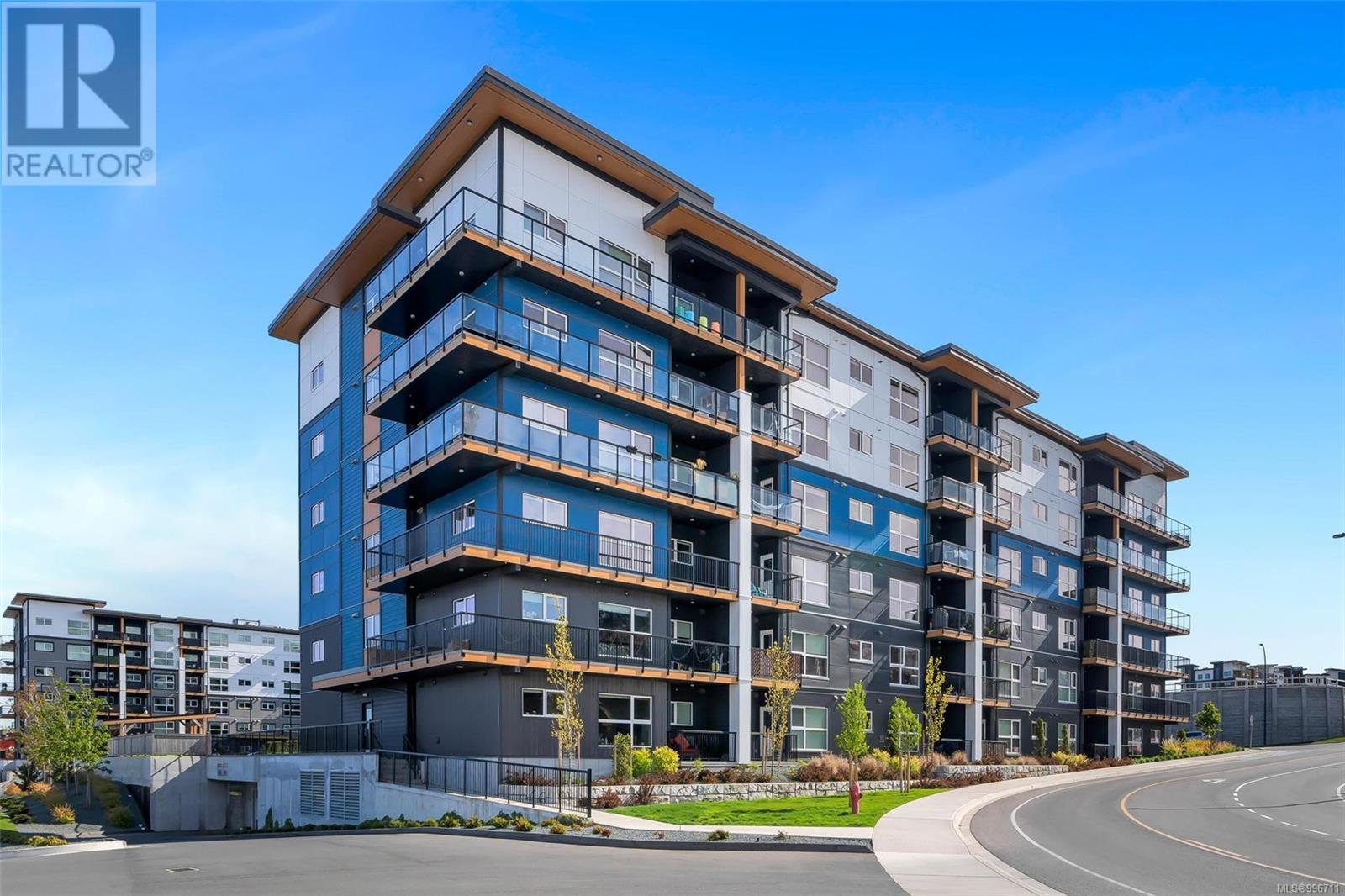 2461 Gateway Rd Unit 311 Rd, Langford, BC V9B 6M6