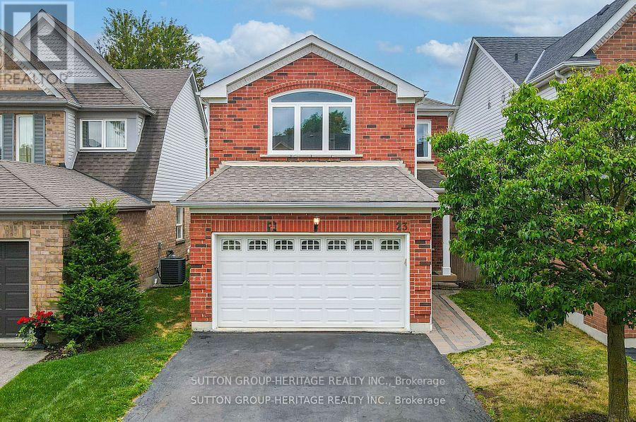 23 Blacksmith Ln, Whitby, ON L1P 1N1