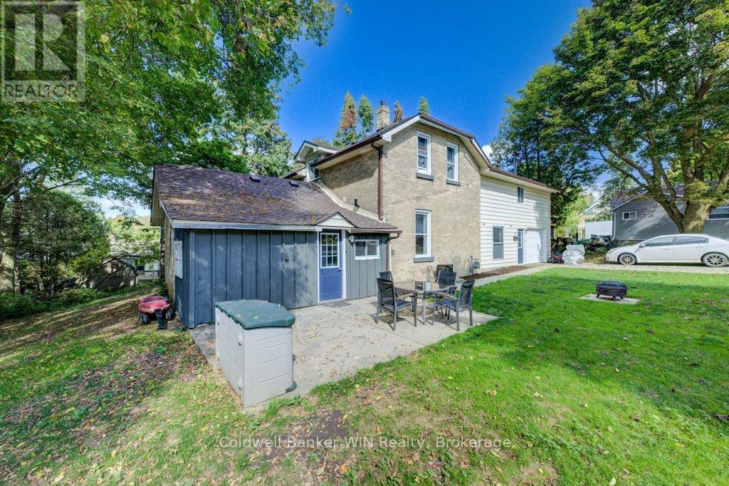 3 Page St, Wellington North, ON N0G 2L3