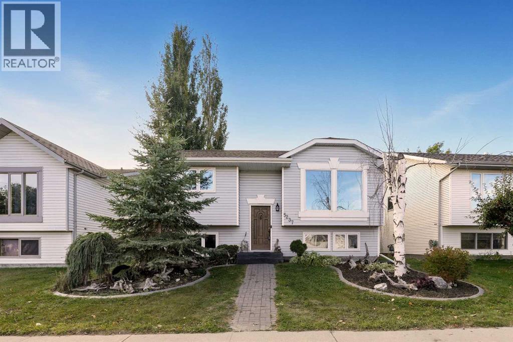 5237 Aspen Dr, Blackfalds, AB T0M 0J0