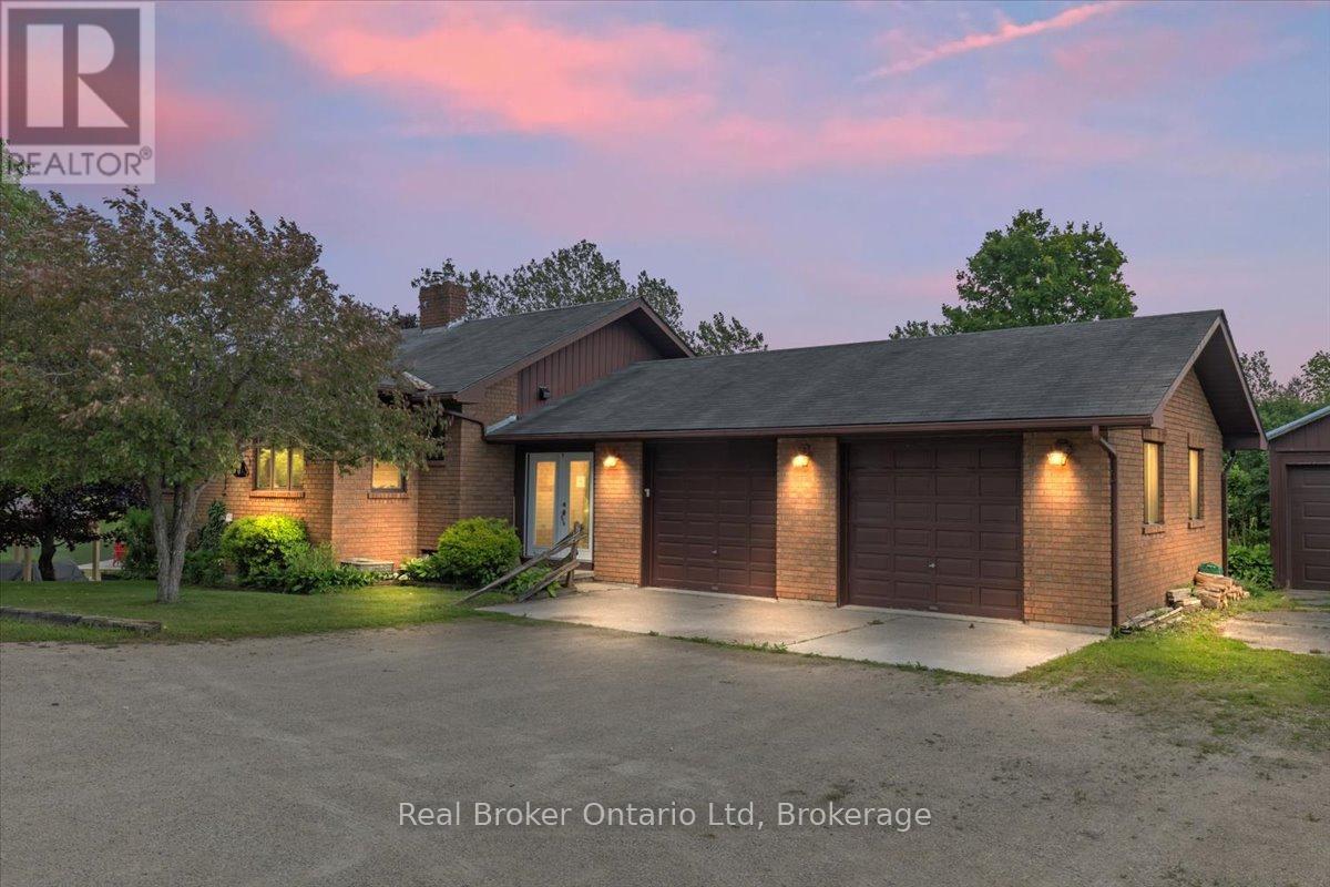 814222 Greenery Ln, Grey Highlands, ON N0C 1E0
