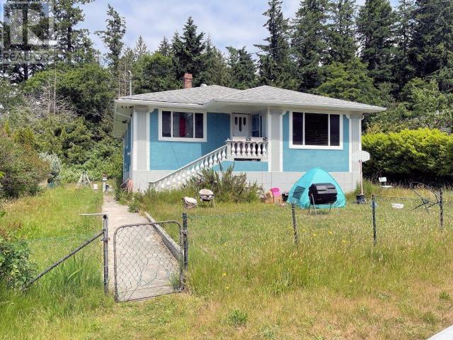 6143 Lois St, Powell River, BC V8A 4T9
