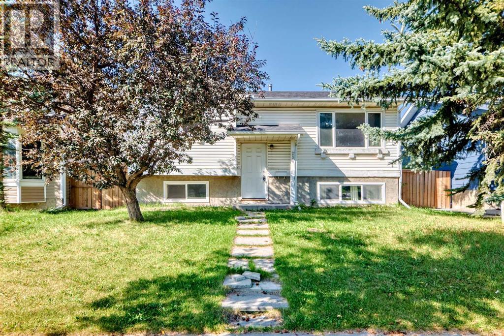 231 Falton Dr NE, Calgary, AB T3J 2W8