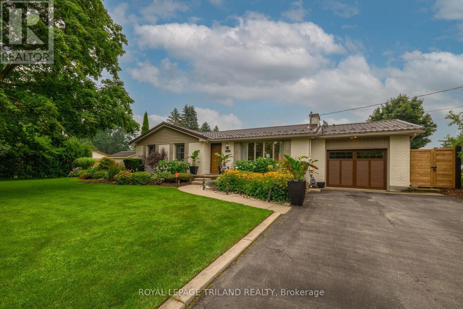 102 Railway Ave, Middlesex Centre, ON N0L 1R0