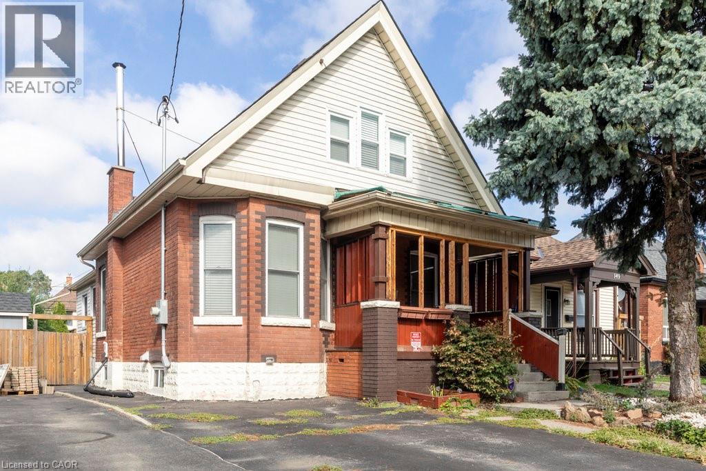 147 Kensington Ave N, Hamilton, ON L8L 7N4