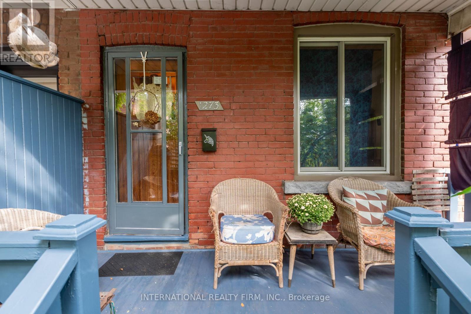 1273 Lansdowne Ave, Toronto, ON M6H 3Z9