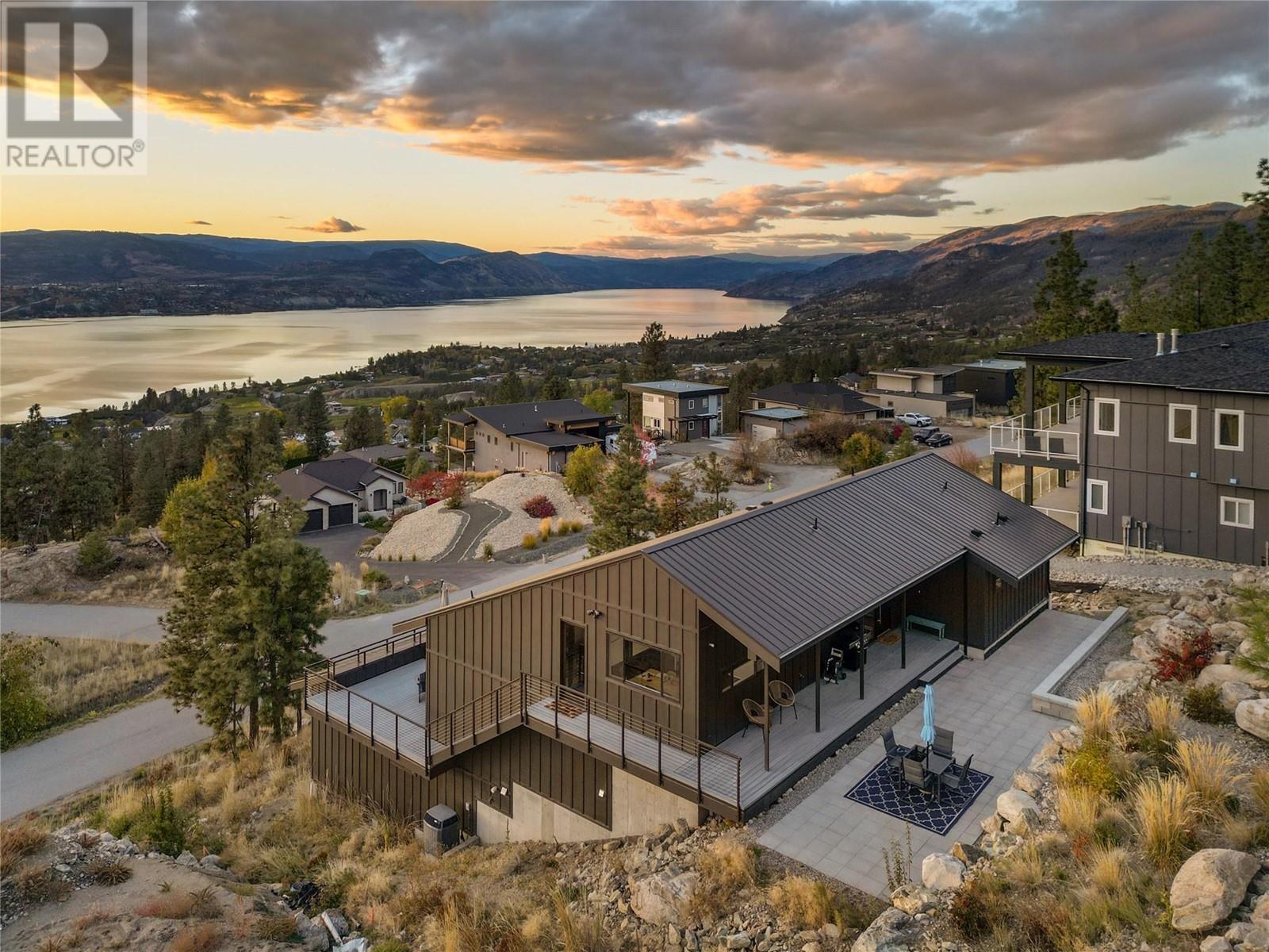 2710 Workman Pl, Okanagan-Similkameen E, BC V0H 1N0