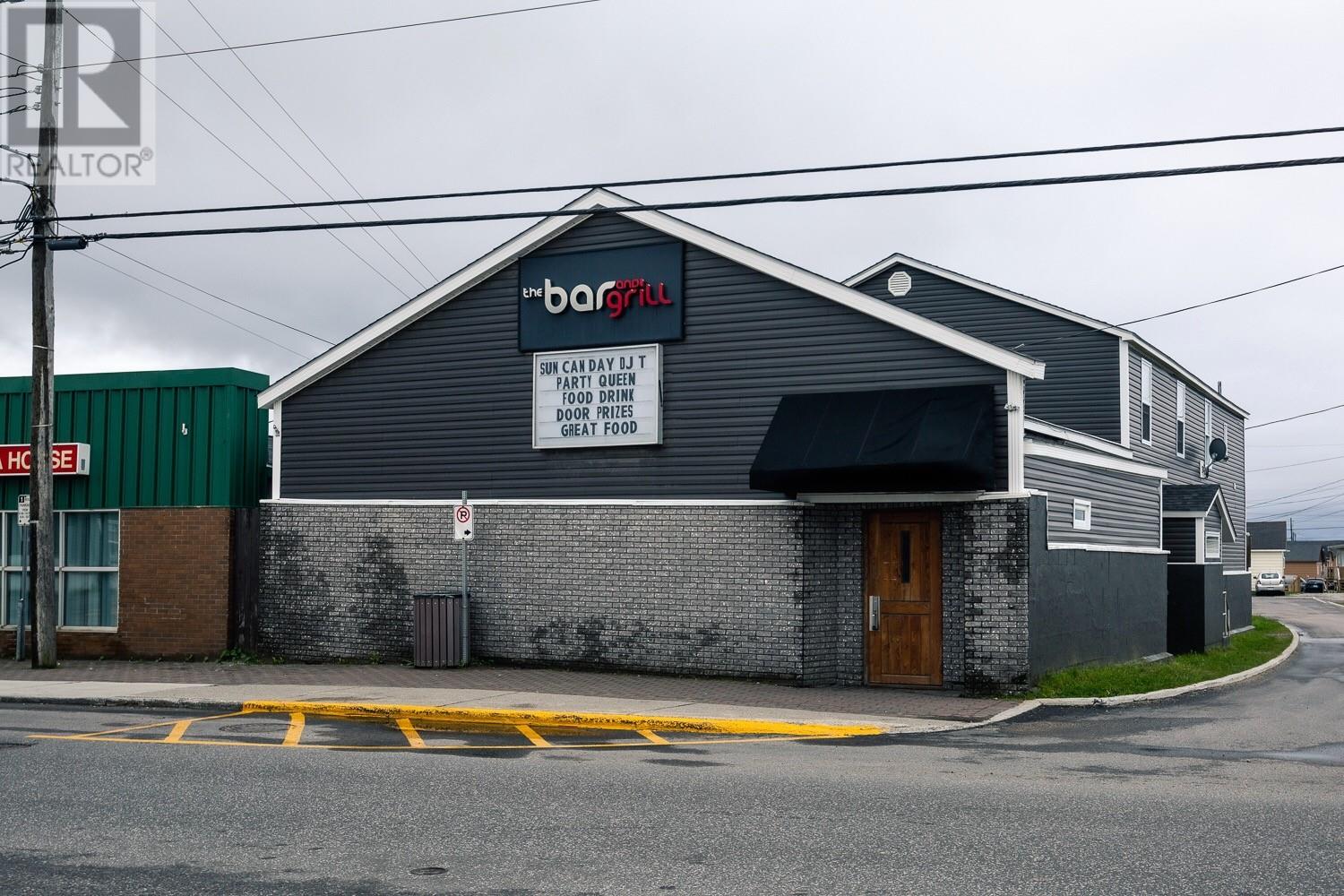 52 Main St, Stephenville, NL A2N 1H8