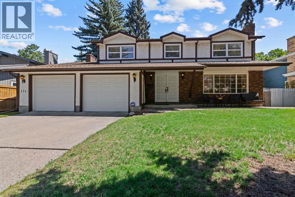 111 Canata Close SW, Calgary, AB T2W 1P8