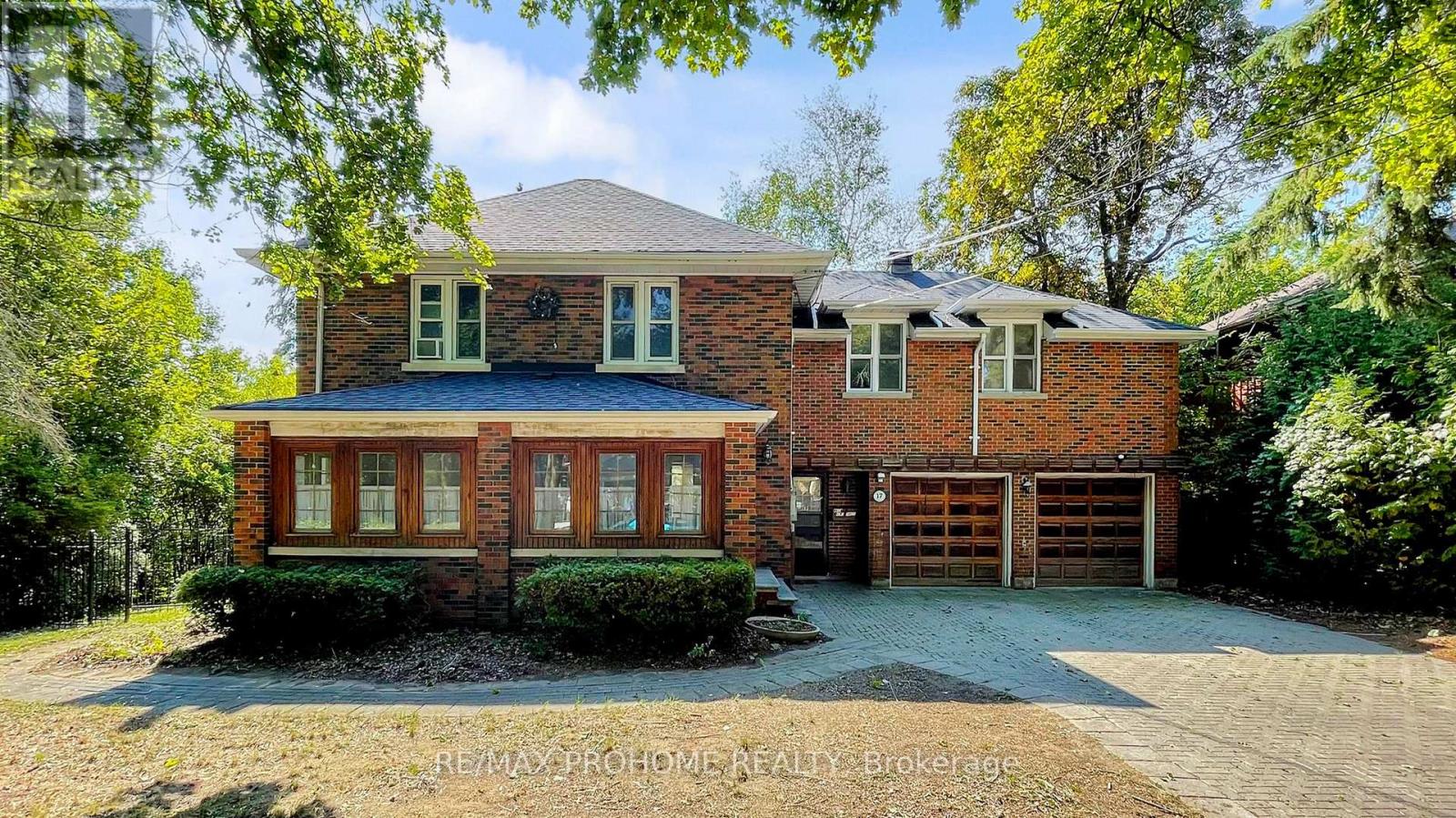 17 Eckardt Ave, Markham, ON L3R 1P1