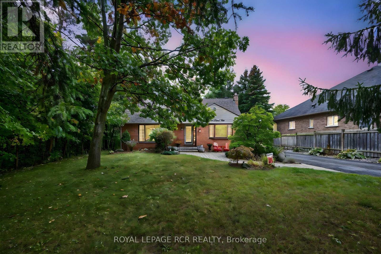 88 Walker Rd W, Caledon Caledon East, ON L7C 0G8