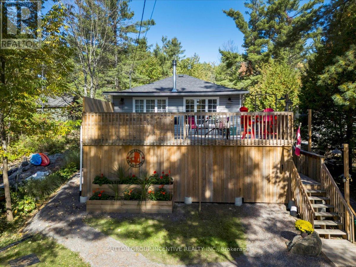 1169 N Kahshe Lake Rd, Gravenhurst, ON P0E 1G0