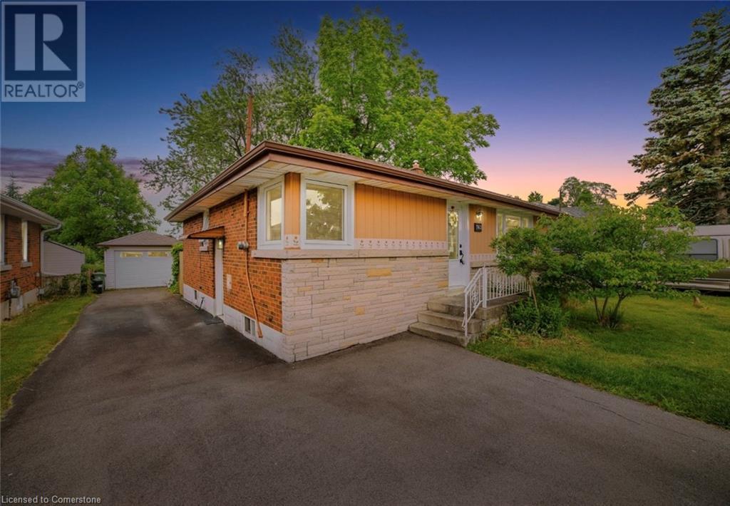 763 Upper Ottawa St, Hamilton, ON L8T 3T8