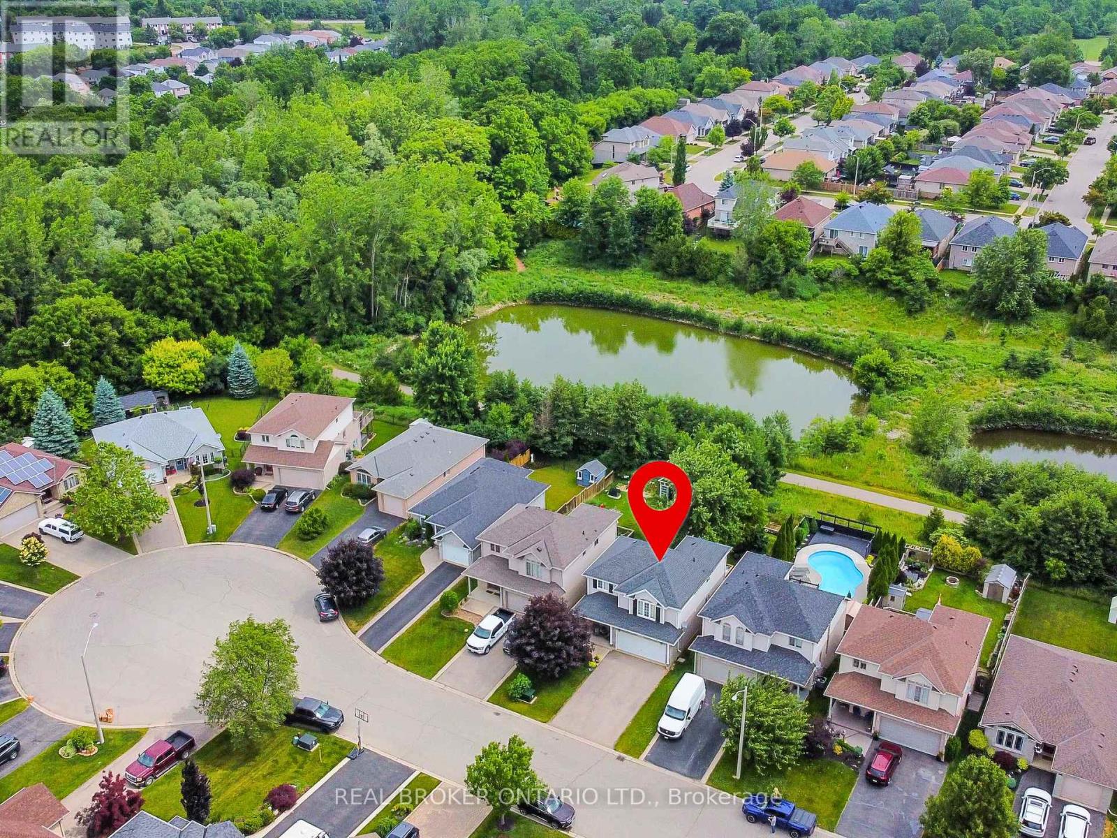 18 Bricker Ct, Brantford, ON N3T 6R7