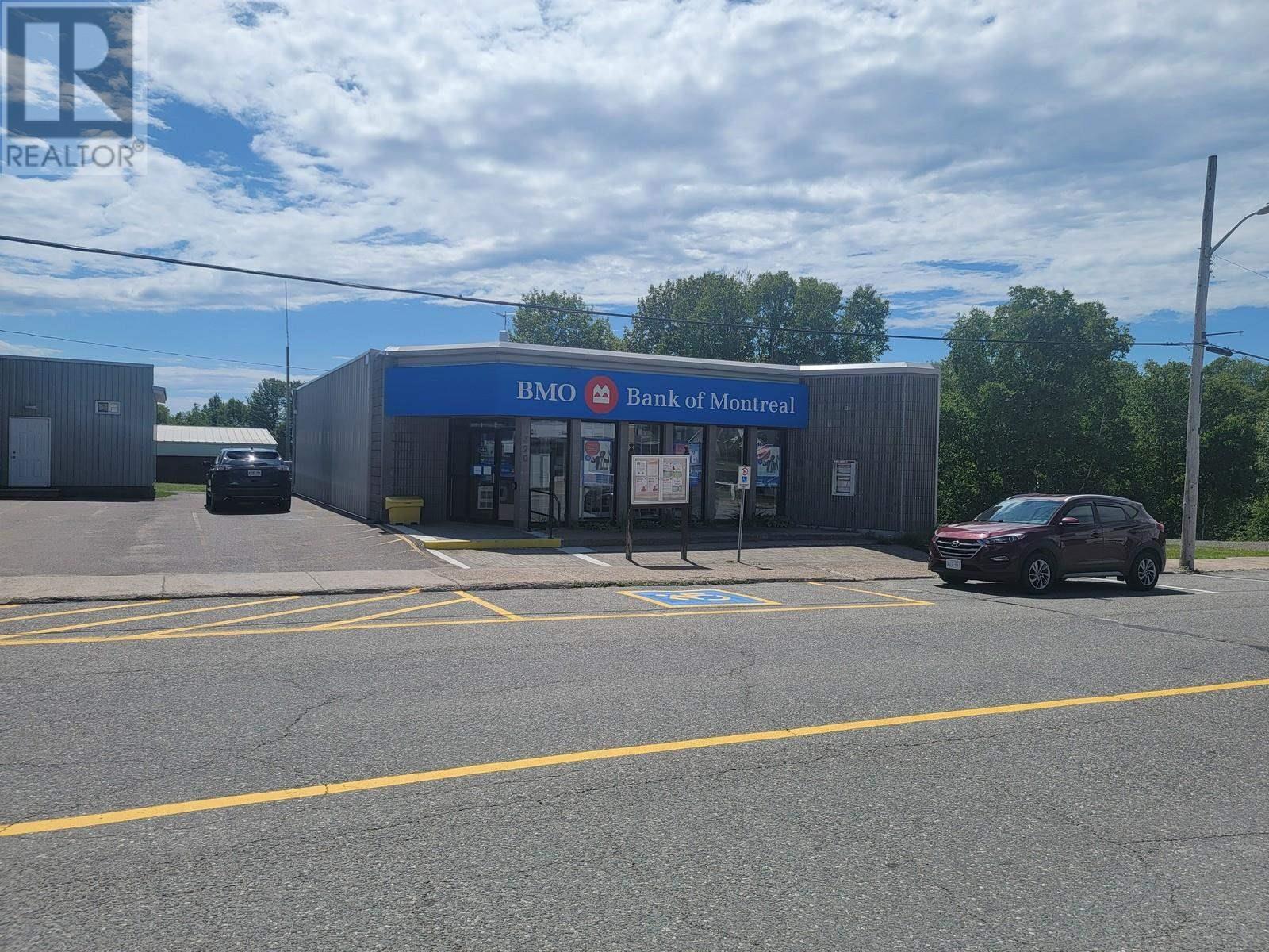 320 Scotia St, Schreiber, ON P0T 2S0