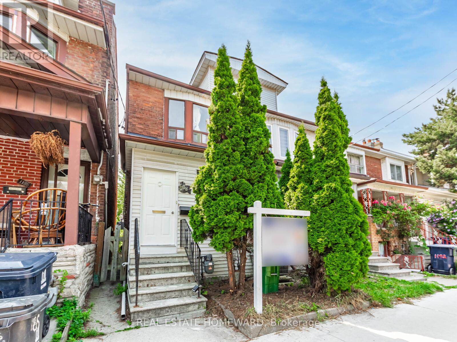 1188 Ossington Ave, Toronto, ON M6G 3W1