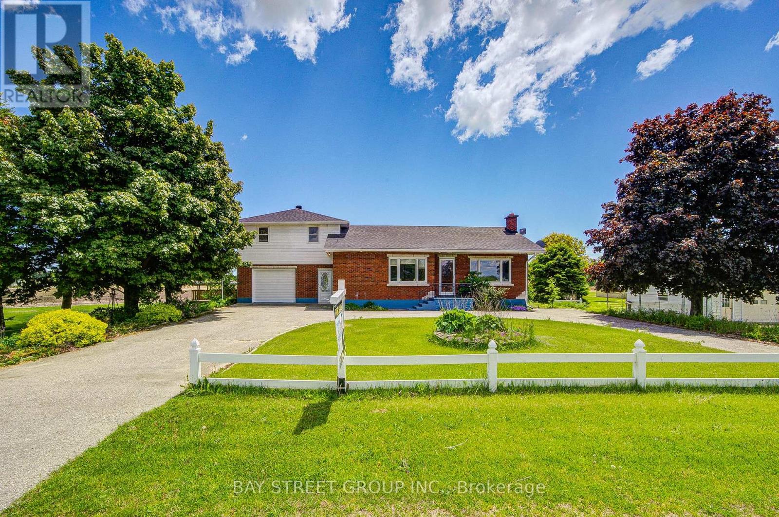 84 Mcdowell Rd E, Norfolk Simcoe, ON N3Y 4J9