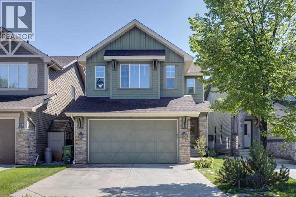 12 Aspen Hills Ct SW, Calgary, AB T3H 0C5