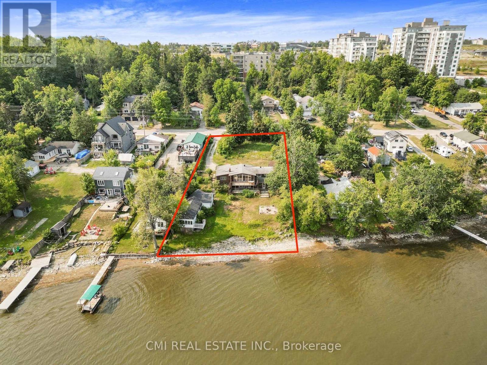 54 Little Lake Dr, Barrie, ON L4M 7C1