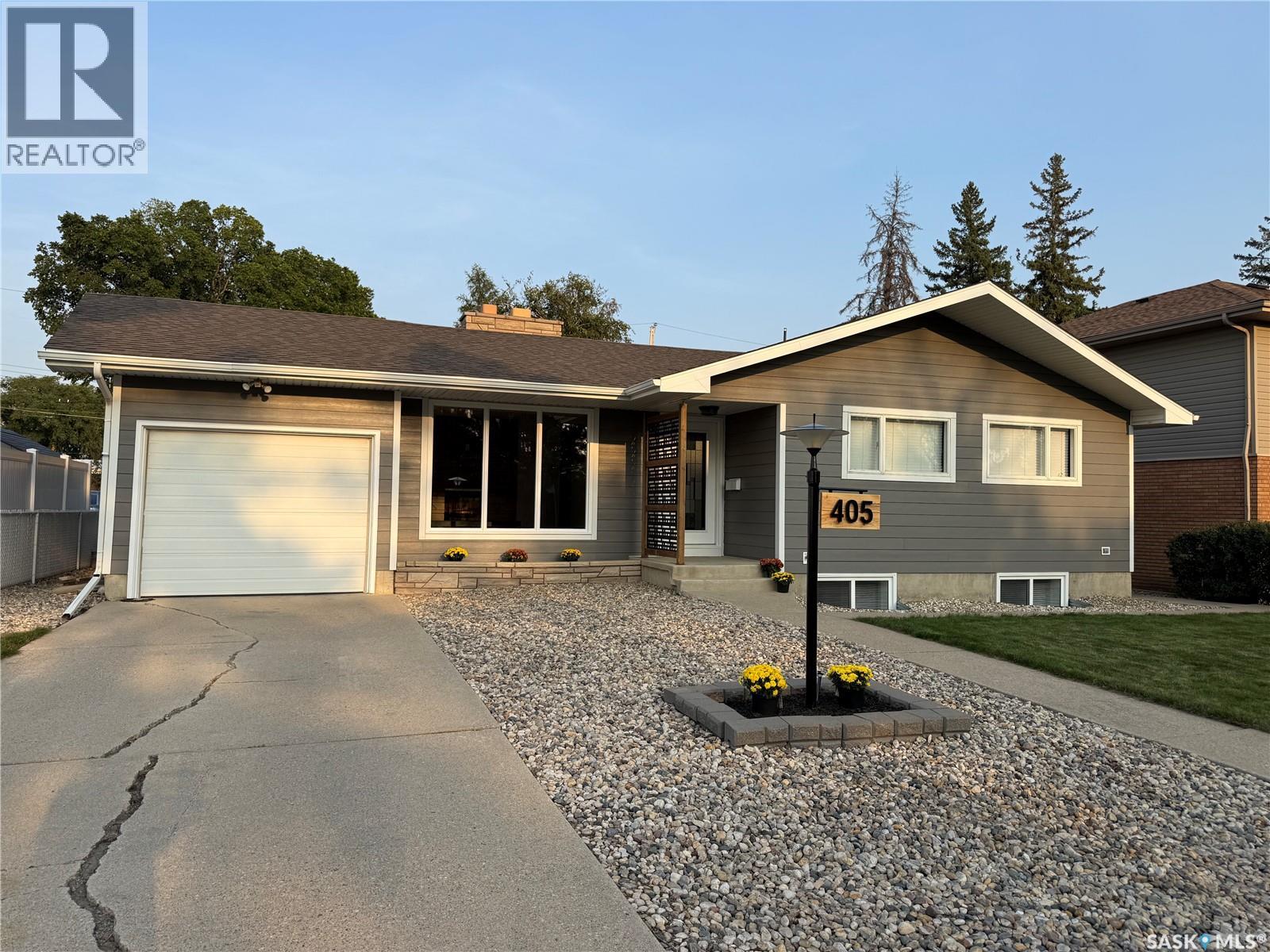 405 Preston Ave S, Saskatoon, SK S7H 2V1