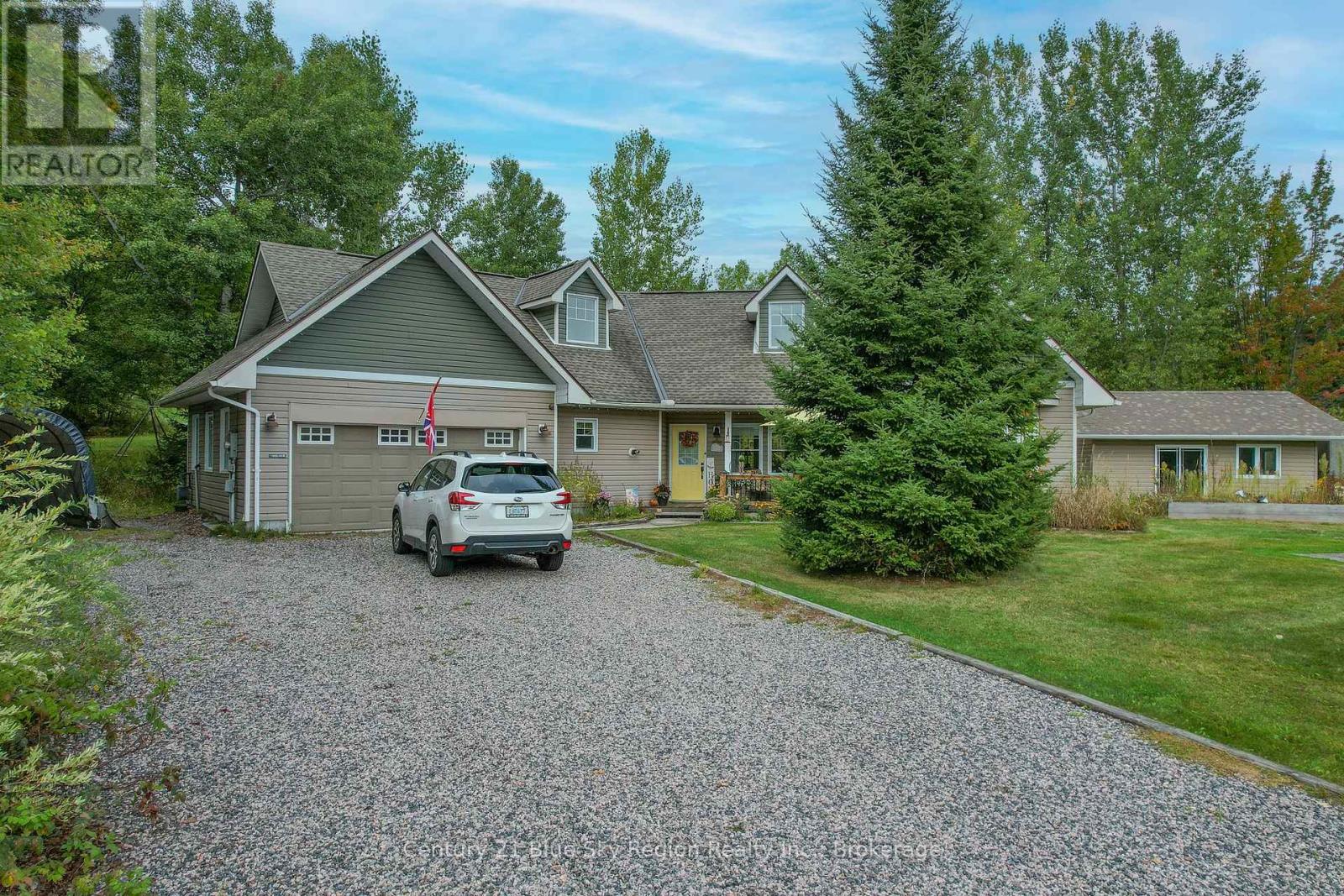 200 Memorial Dr E, Powassan, ON P0H 1Z0