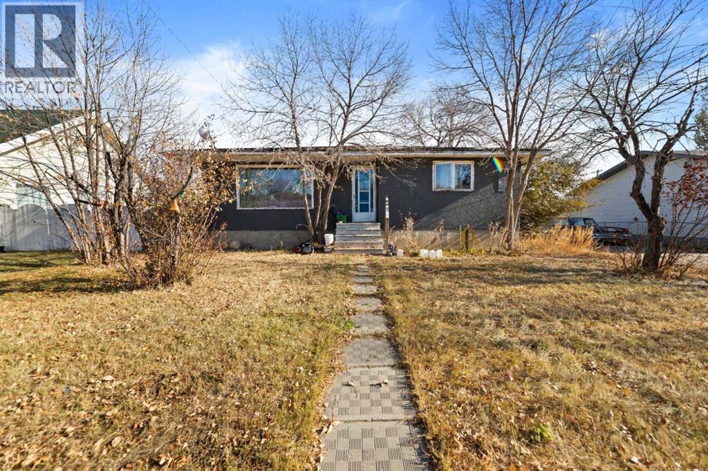 325 Aberdeen Ave, Carbon, AB T0M 0L0