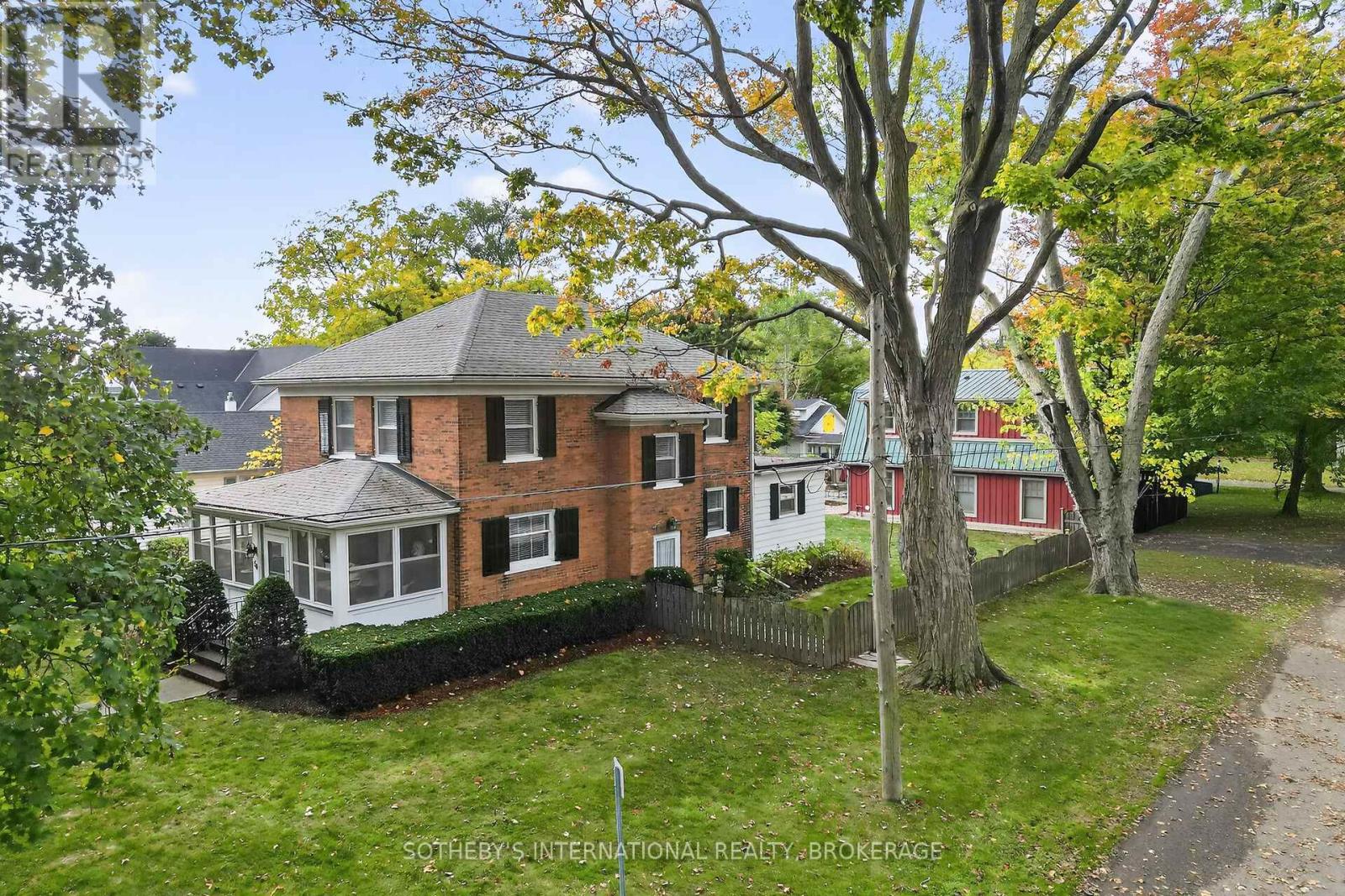 54 Platoff St, Niagara-on-the-lake Town, ON L0S 1J0