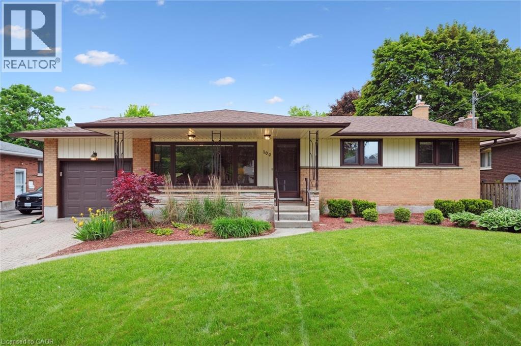 100 Burbank Rd, Kitchener, ON N2B 1E2