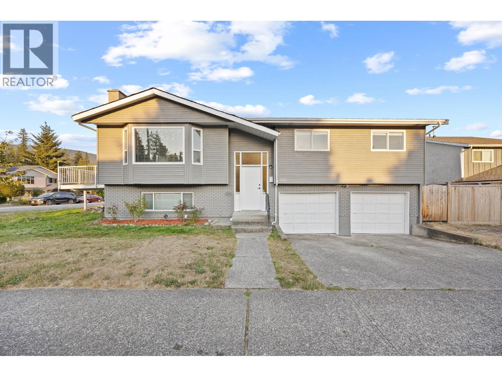 1317 Hornby St, Coquitlam, BC V3E 1V3