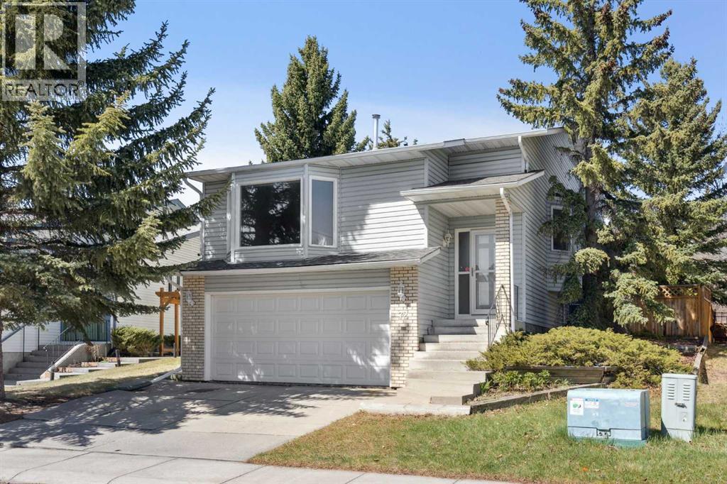 72 Hawkley Valley Rd NW, Calgary, AB T3G 3B1