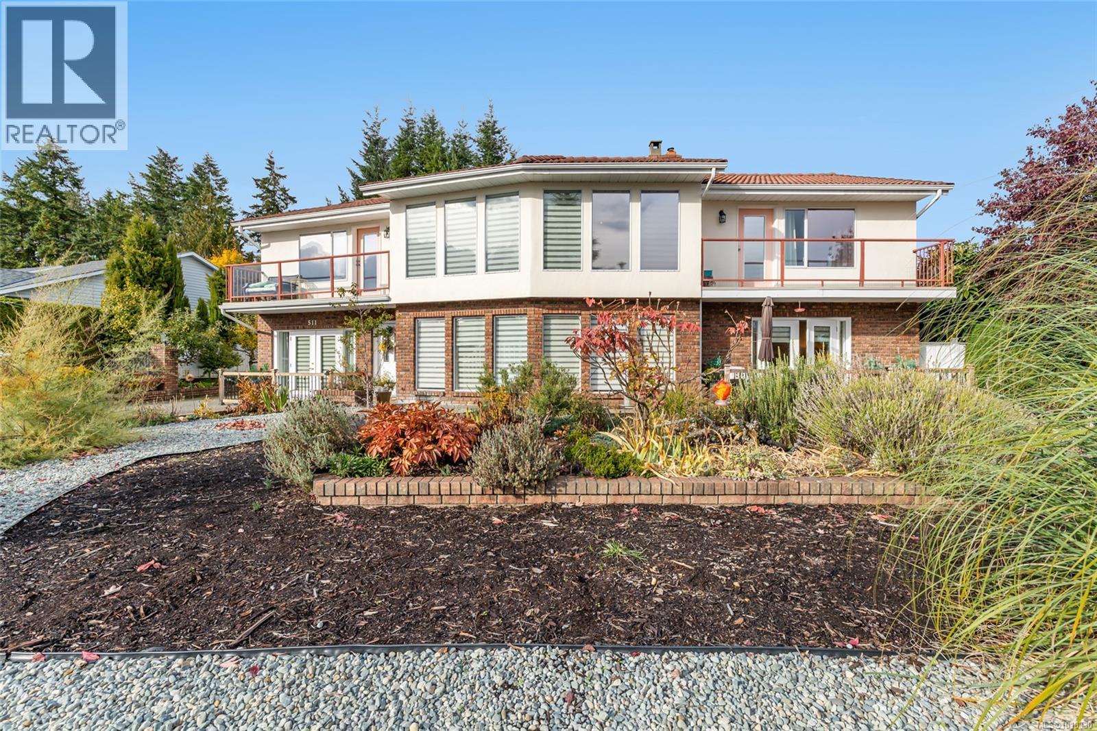 511 Panorama Pl, Parksville, BC V9P 1A4