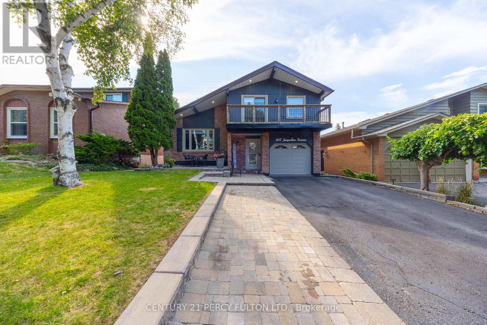 807 Jacqueline Ave, Pickering, ON L1V 3B2