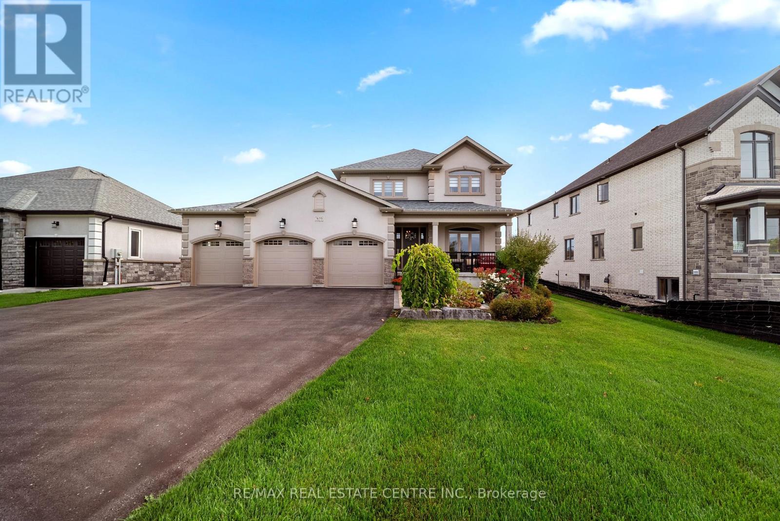 303 Sunnybrae Ave, Innisfil, ON L9S 1E5