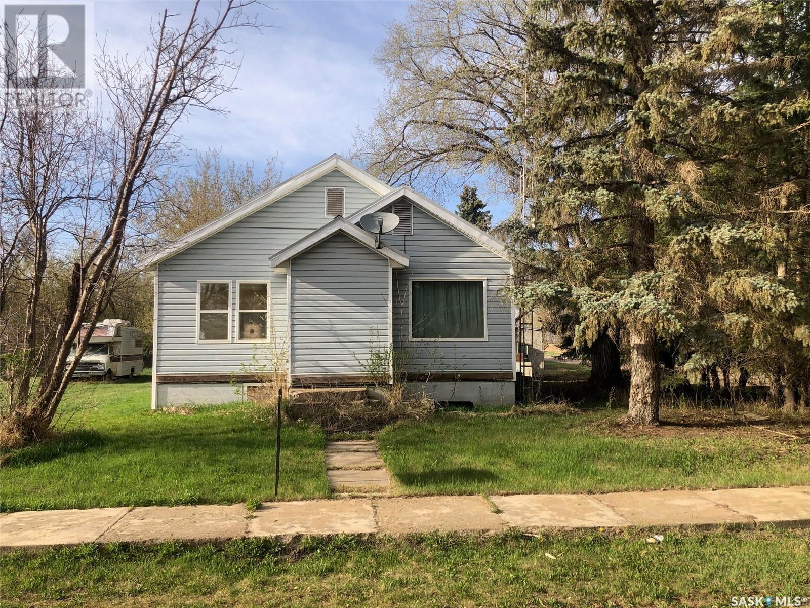 19 1 Avenue North, Hyas, SK S0A 1K0