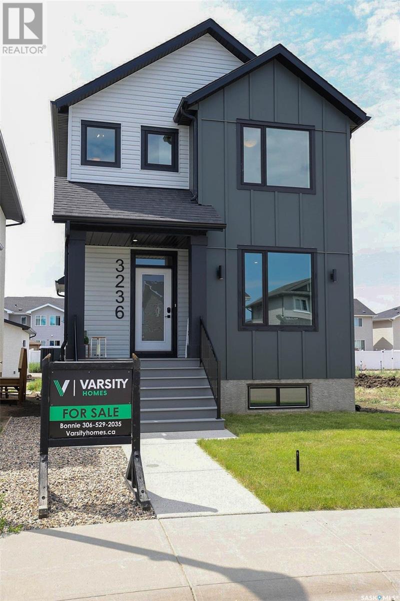 3236 Green Water Dr, Regina, SK S4V 3R5