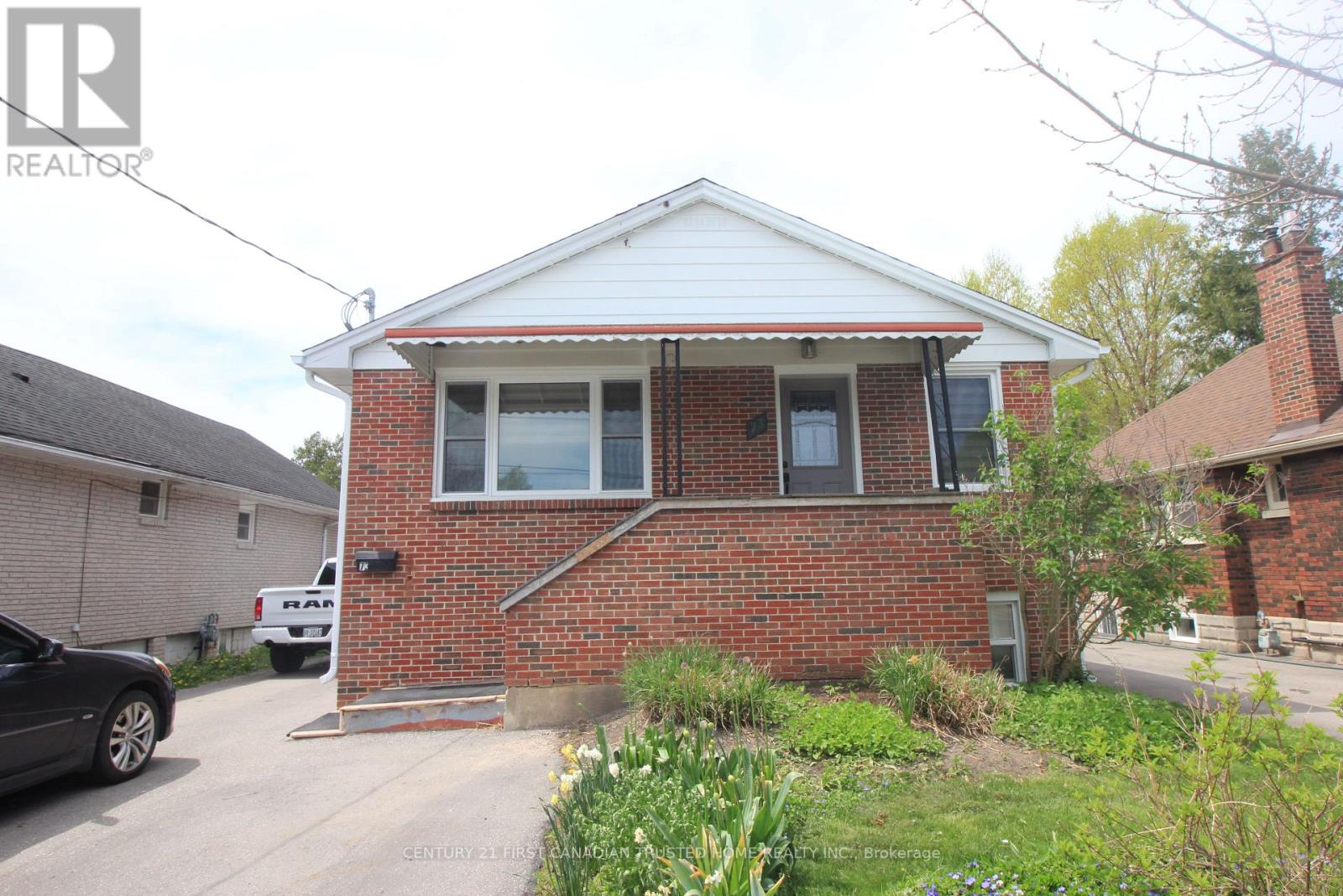 73 Jacqueline St, London, ON N5Z 3P8