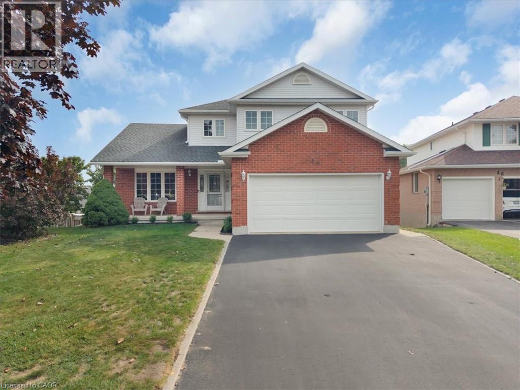 44 Tami Ct, Kitchener, ON N2B 3V2
