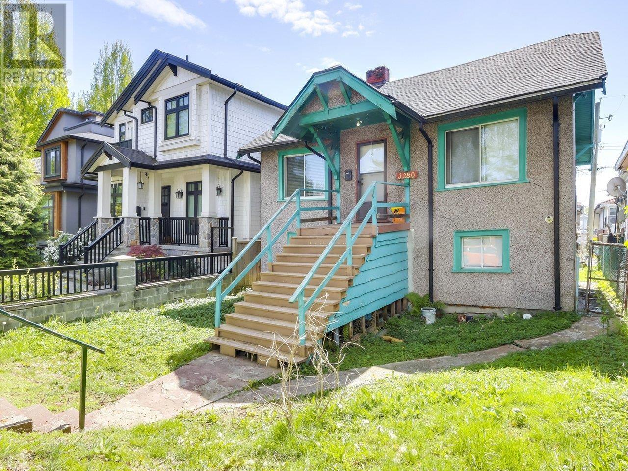 3280 E Georgia St, Vancouver, BC V5K 2L3