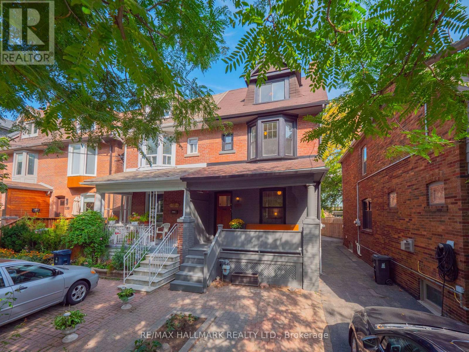 224 Fulton Ave, Toronto, ON M4K 1Y5