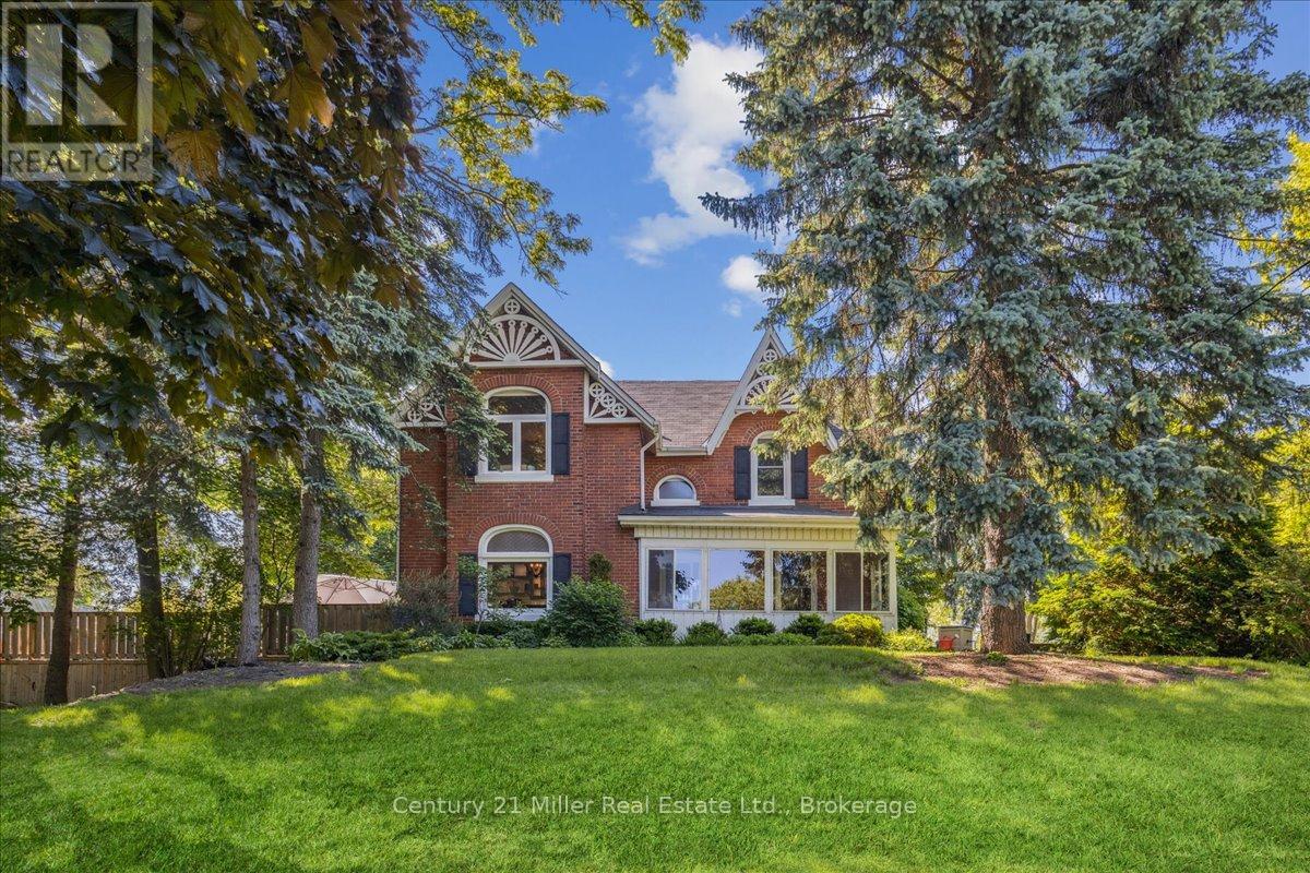 585 Dundas St E, Hamilton, ON L0R 2H1