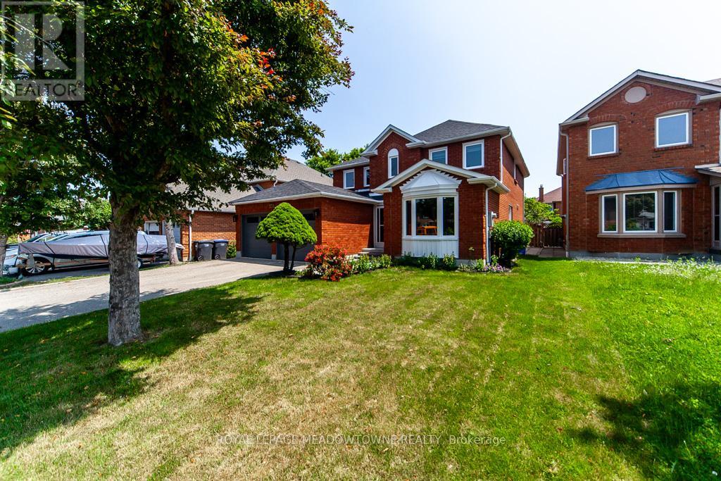 328 Bristol Rd W, Mississauga Hurontario, ON L5R 2J7