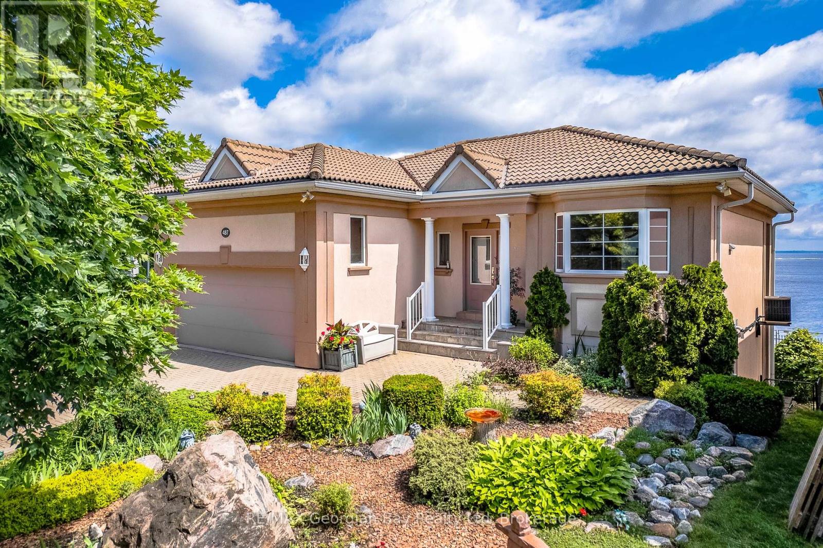 487 Aberdeen Blvd, Midland, ON L4R 5L9
