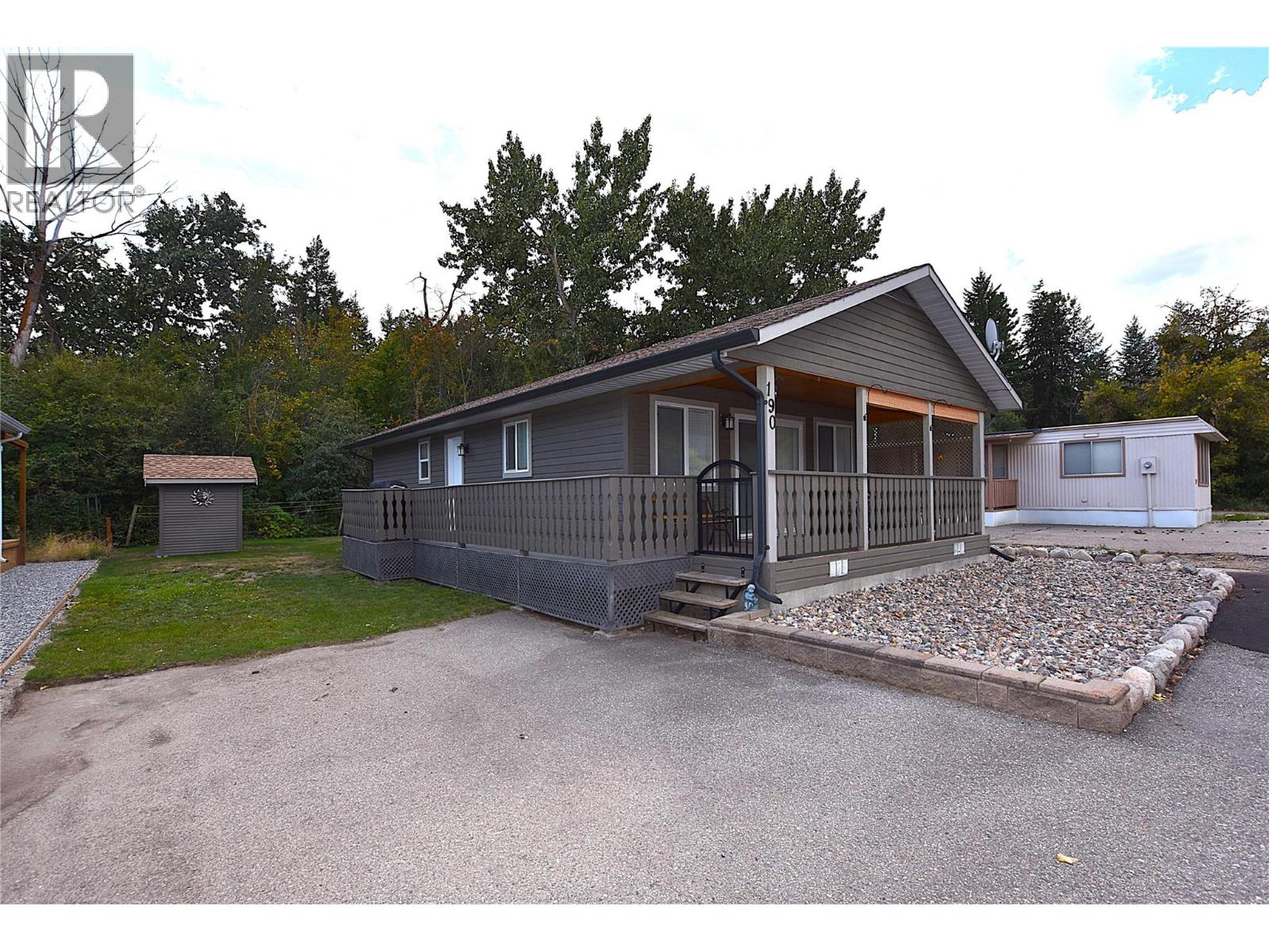 190 Falcon Ave, Vernon, BC V1H 2A1
